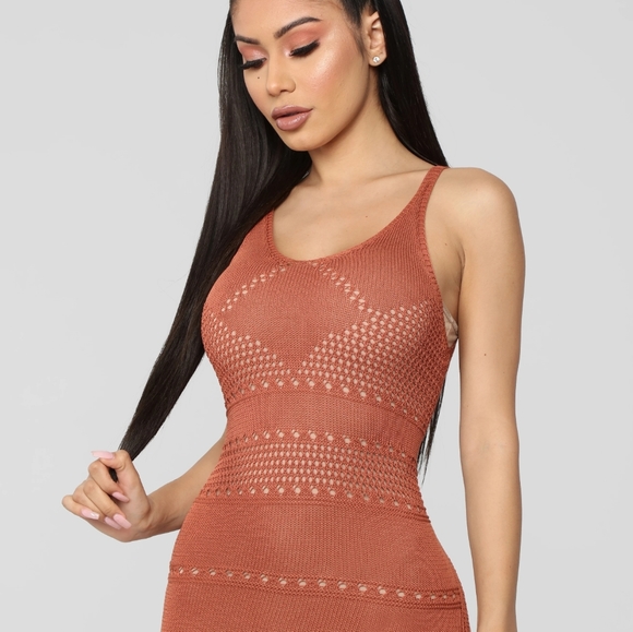 Beach Midi Dress. - Picture 3 of 4